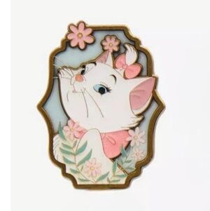 Disney Cats Portraits Box Enamel Pin Marie From Aristocats